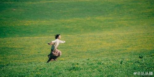 女子爆料破坏草地视频播放,女子爆料破坏草地视频引发热议  第3张